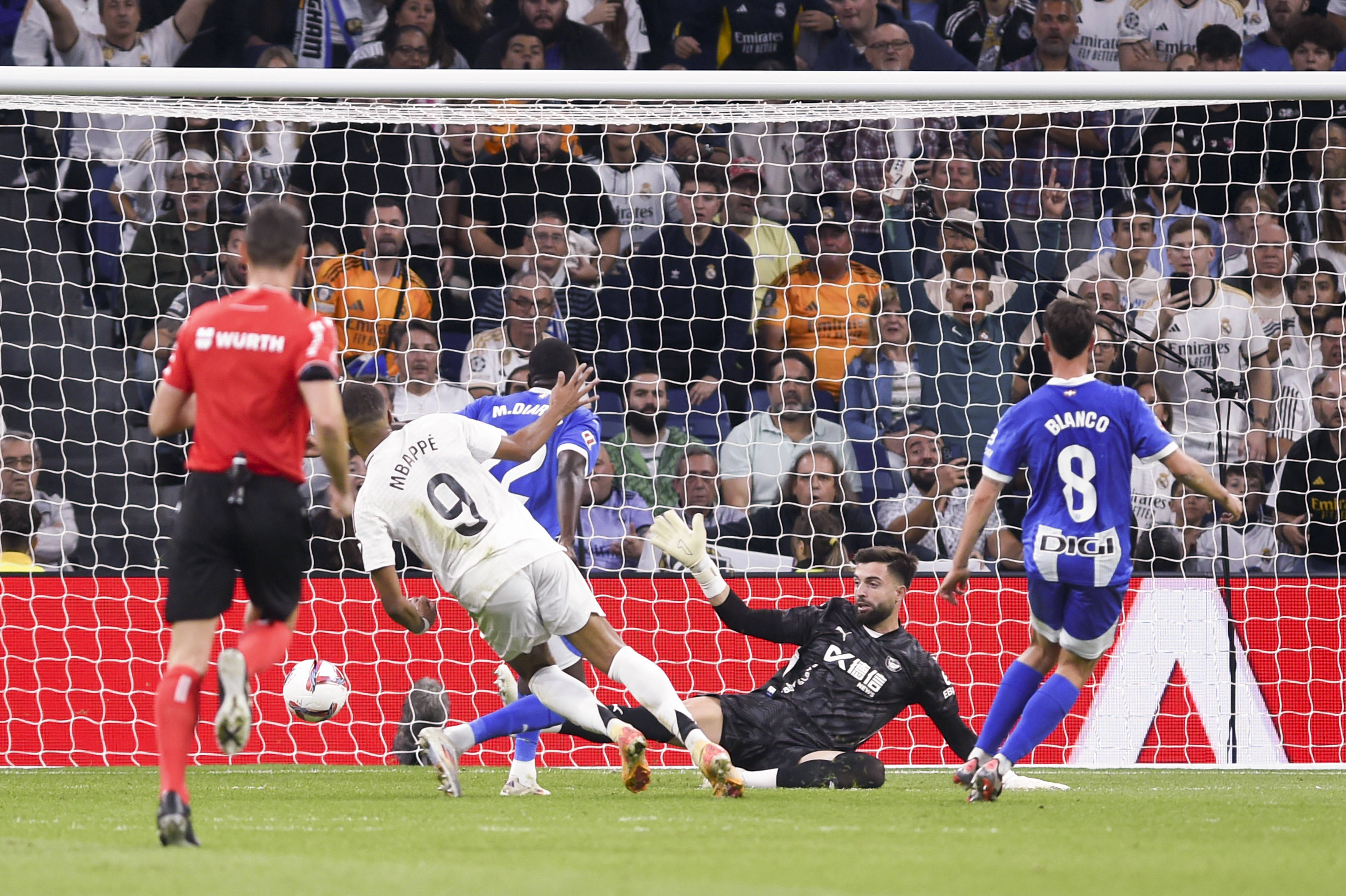 阿拉维斯与毕尔巴鄂争夺胜利,赛果备受瞩目的简单介绍 阿拉维斯与毕尔巴鄂争夺胜利,赛果备受瞩目的简单介绍