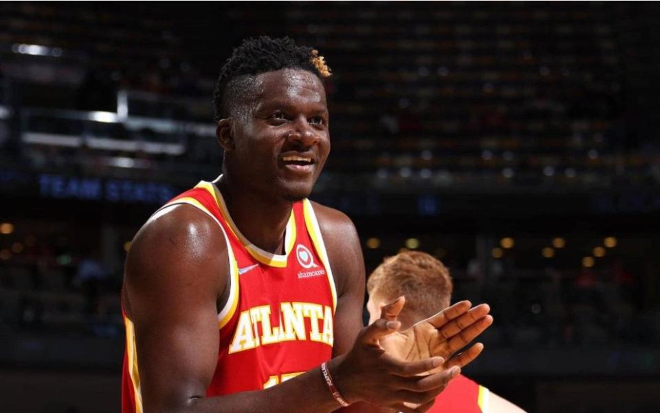 老鹰队成为黑马精英球员突现成绩斐然的简单介绍 老鹰队成为黑马精英球员突现成绩斐然的简单介绍