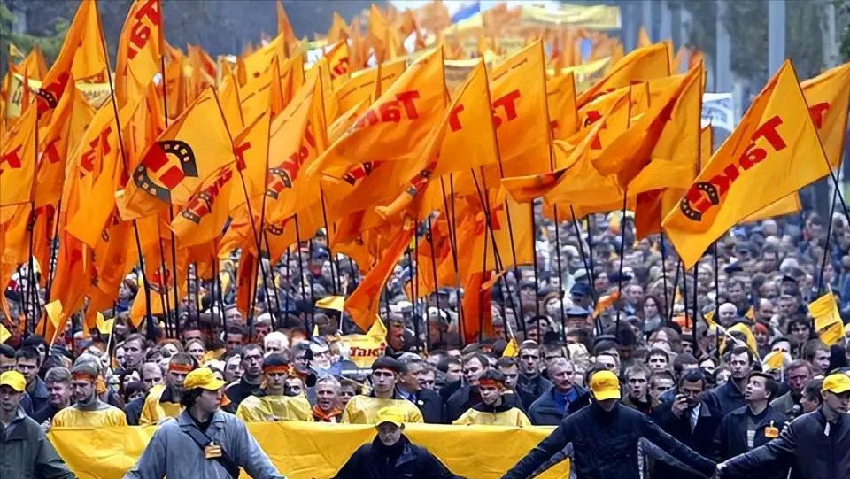 乌克兰队在与波兰队的对决中获得胜利 乌克兰队在与波兰队的对决中获得胜利