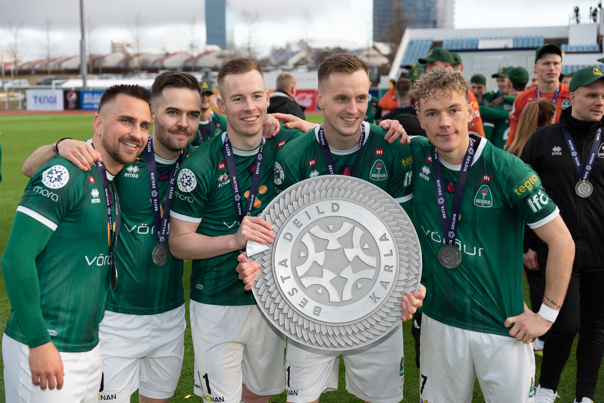 冰岛队备战欧洲预选赛,迎战强敌 冰岛队备战欧洲预选赛,迎战强敌