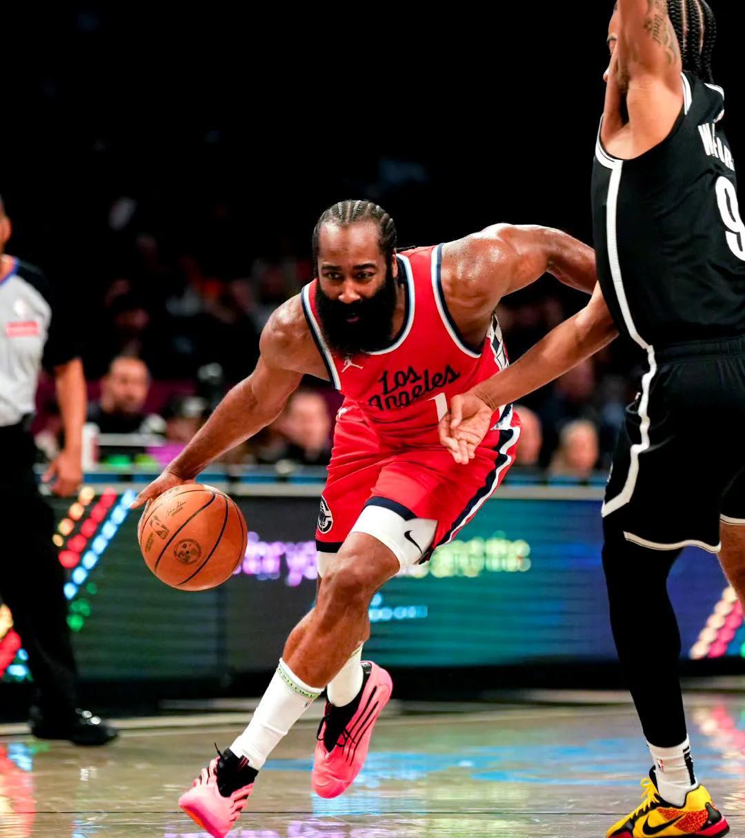 篮网大比分胜勇士,全队发挥出色实现意外胜利 篮网大比分胜勇士,全队发挥出色实现意外胜利