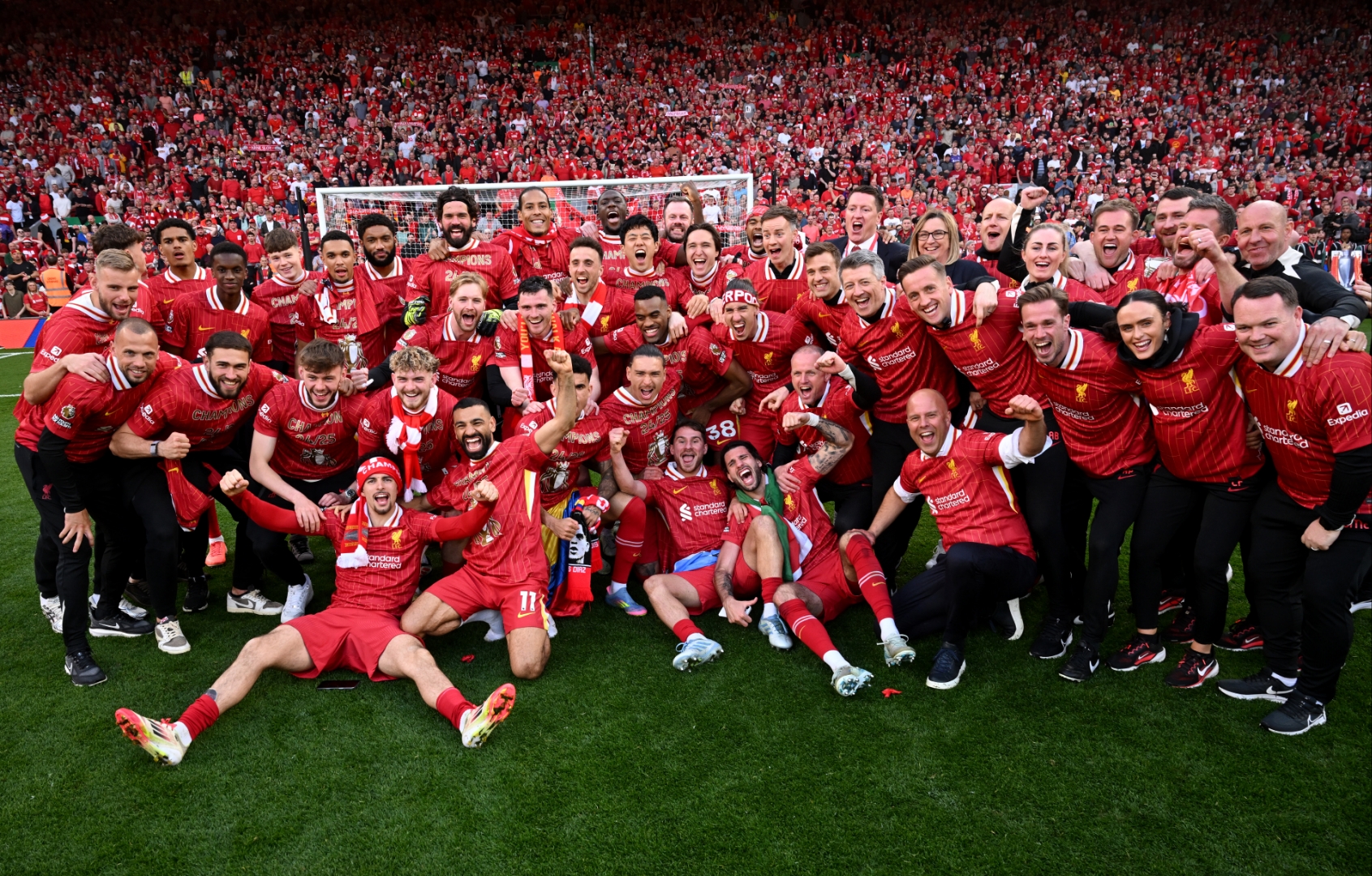 波尔多队在场上尽展风采,力争胜利的简单介绍 波尔多队在场上尽展风采,力争胜利的简单介绍