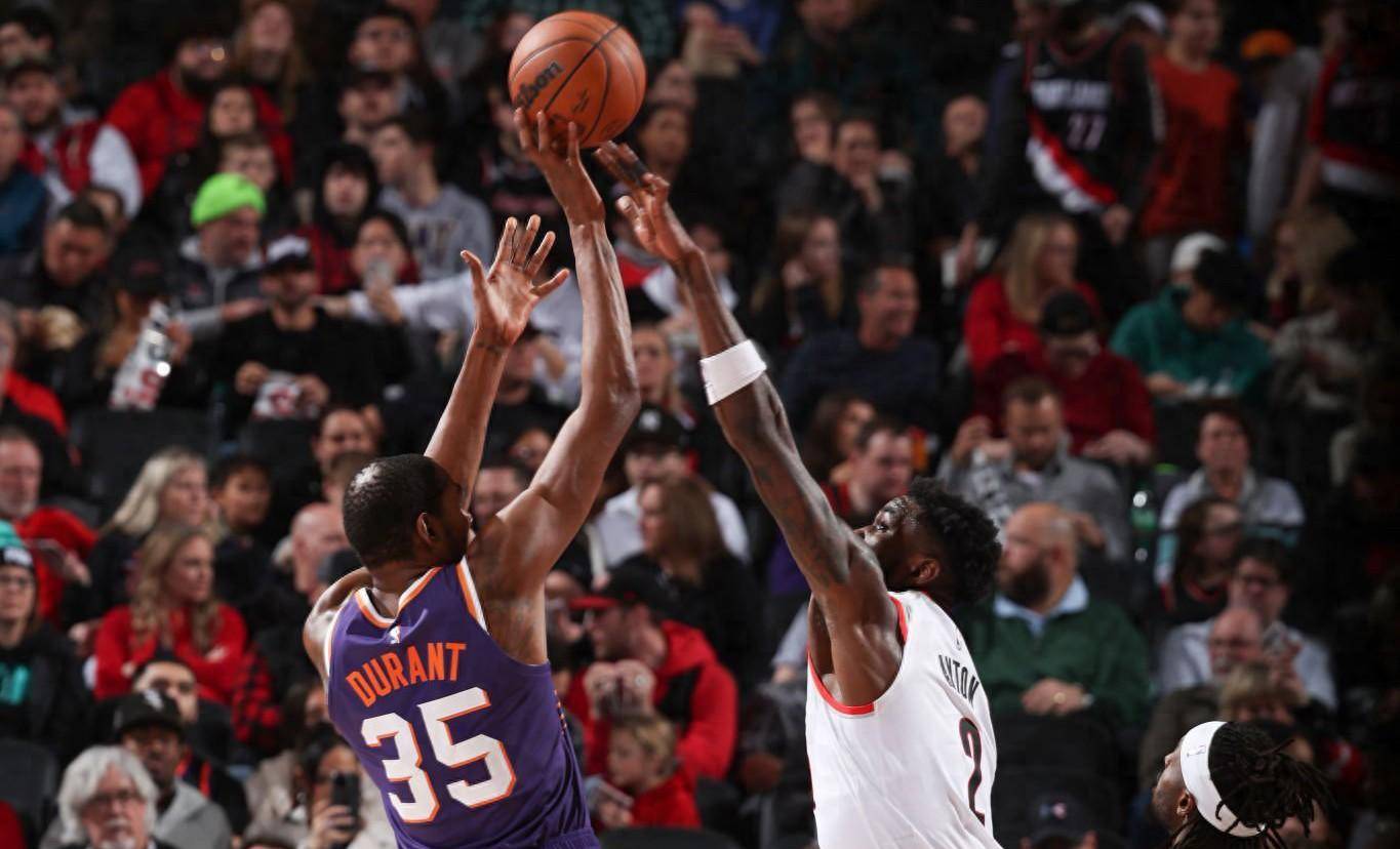 开拓者主场惨败太阳,利拉德助攻全队 开拓者主场惨败太阳,利拉德助攻全队