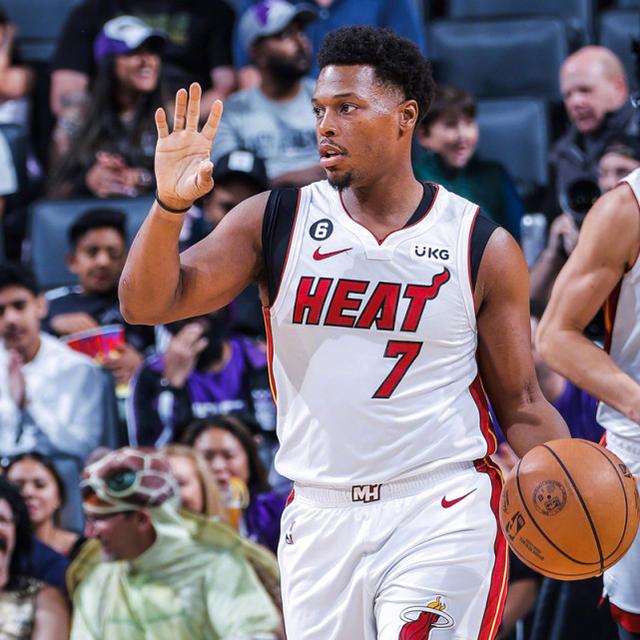 热火B队碾压日本男篮,福克斯打破历史纪录 热火B队碾压日本男篮,福克斯打破历史纪录