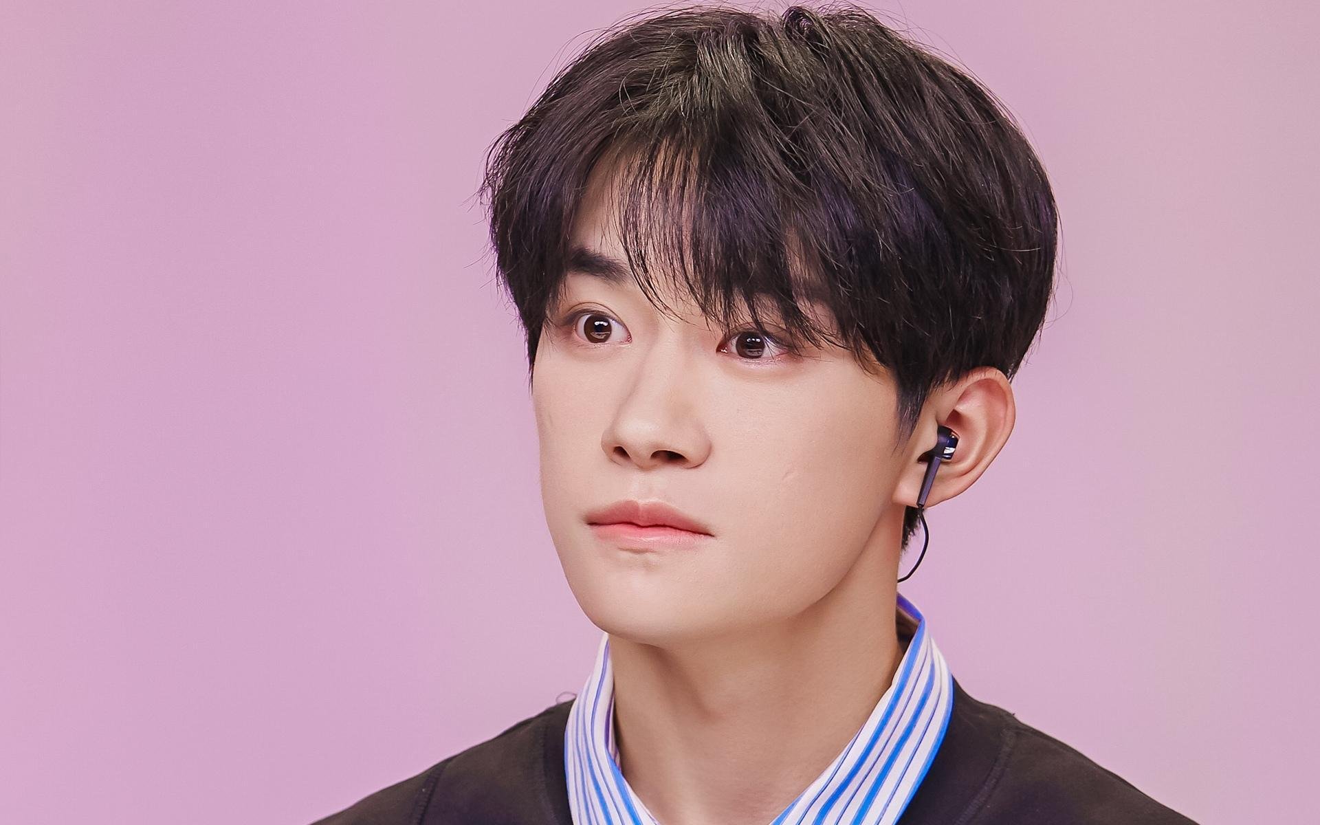 阿根廷正面击溃冰岛，佩德里高光表现，绿茵场上的双重奏鸣